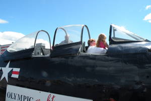 Wings & Wheels 2011